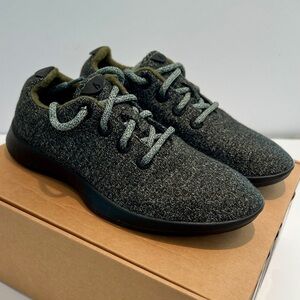 NEW Allbirds Women's Wool Runners Shoes Size 8 Dark Green and Black Sneakers